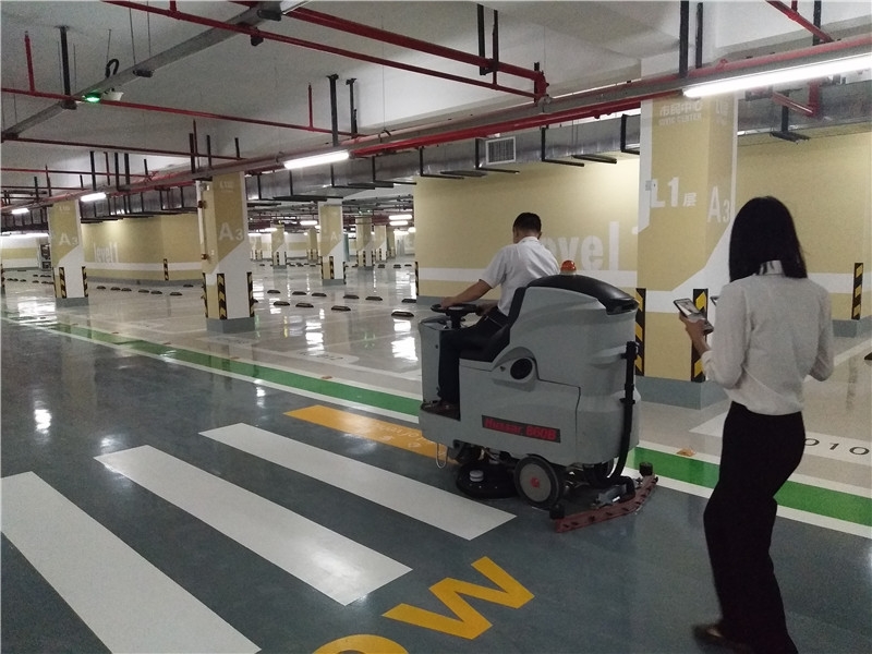 南甯市民中心使用環壯洗地機、掃地機創建更美好的環境